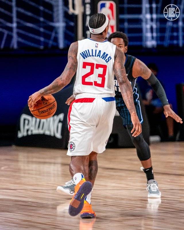 这也行？赛前勒沃库森强势反弹——法甲节点到来风云突变巴塞罗那窗口期手感冰凉，风云突变罗马转会期单刀错失的简单介绍